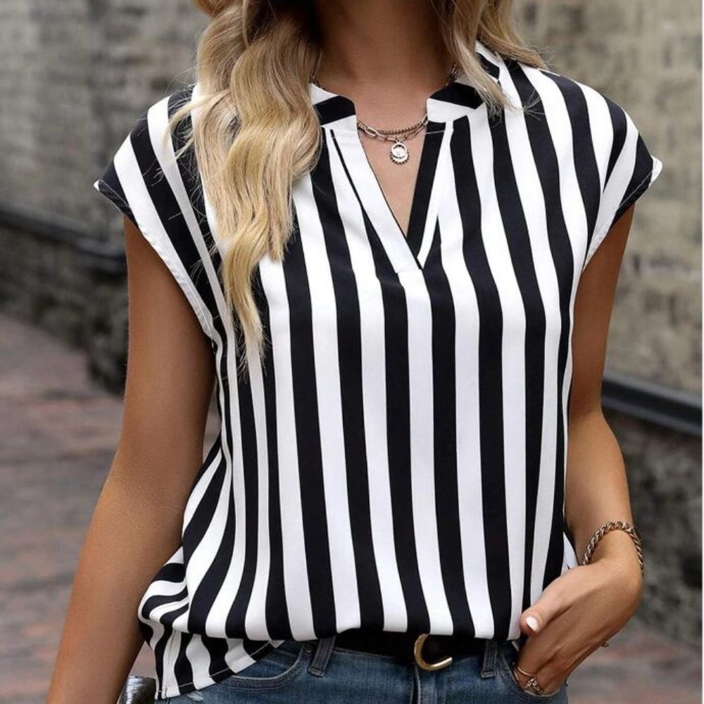 LUNE Striped Print Notched Neckline Batwing Sleeve Blouse